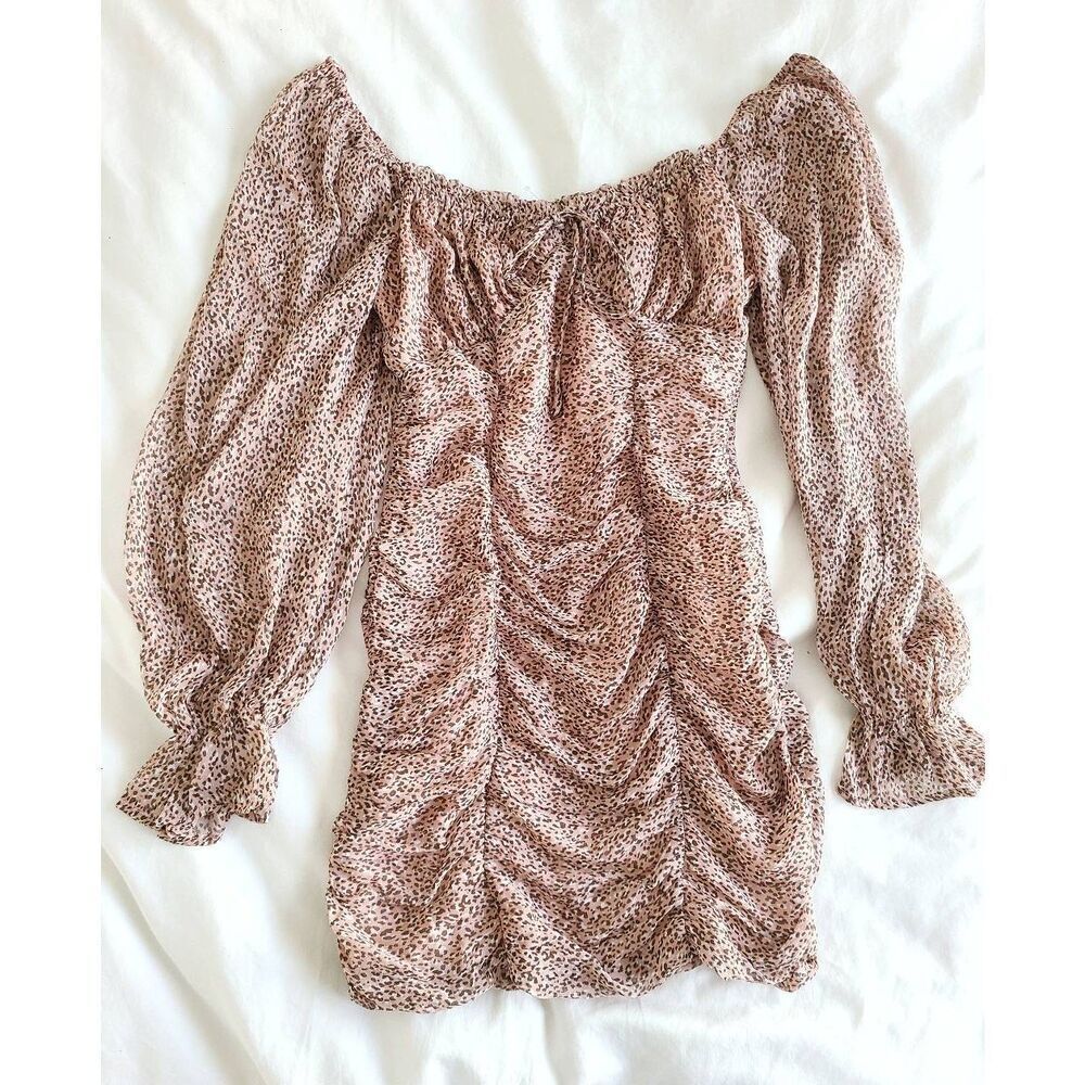 Lush‎ Animal Print Sweetheart Neck Long Sleeve Ruched Dress Taupe Pink Medium
